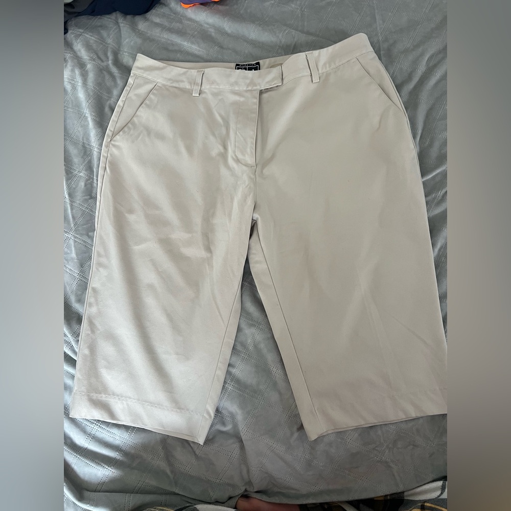 Adidas Womens Stretch Khaki Golf Walking Shorts Size 12